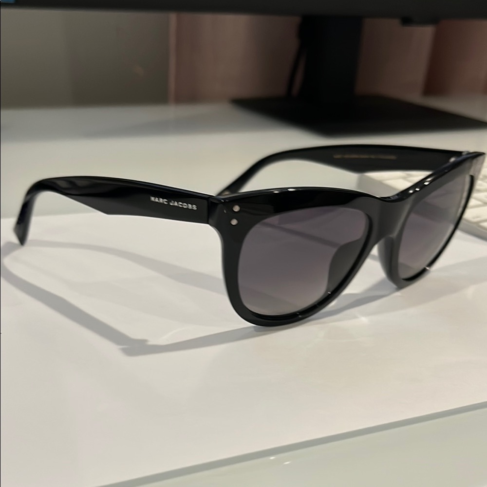 Marc Jacobs Black Sunglasses